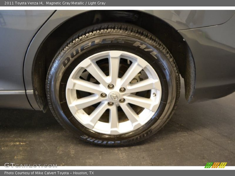 Magnetic Gray Metallic / Light Gray 2011 Toyota Venza I4
