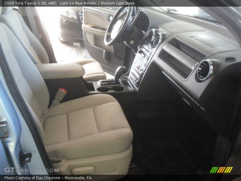 Light Ice Blue Metallic / Medium Light Stone 2008 Ford Taurus X SEL AWD