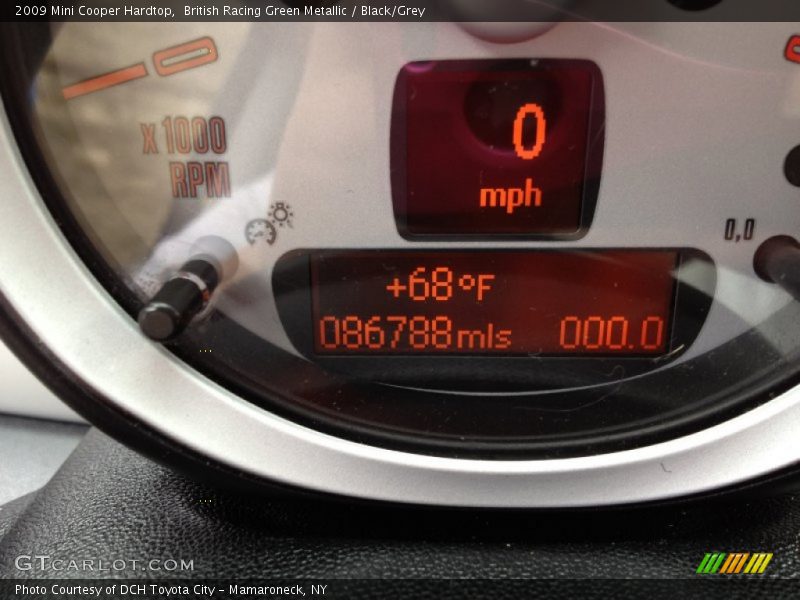 British Racing Green Metallic / Black/Grey 2009 Mini Cooper Hardtop