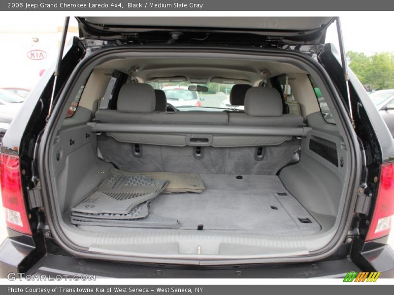 Black / Medium Slate Gray 2006 Jeep Grand Cherokee Laredo 4x4