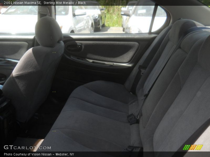 Sterling Mist Metallic / Black 2001 Nissan Maxima SE