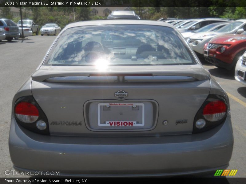 Sterling Mist Metallic / Black 2001 Nissan Maxima SE