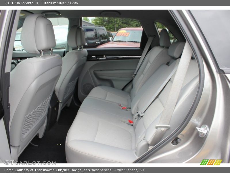 Titanium Silver / Gray 2011 Kia Sorento LX