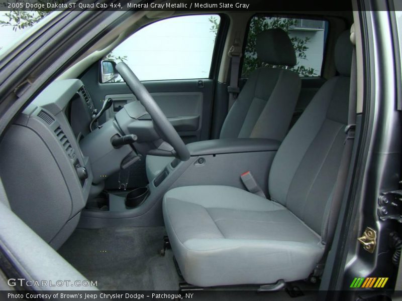 Mineral Gray Metallic / Medium Slate Gray 2005 Dodge Dakota ST Quad Cab 4x4
