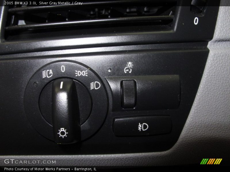Silver Gray Metallic / Grey 2005 BMW X3 3.0i