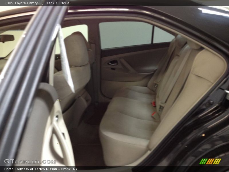 Black / Bisque 2009 Toyota Camry SE