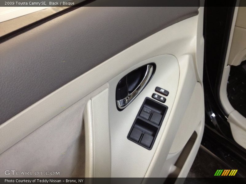 Black / Bisque 2009 Toyota Camry SE
