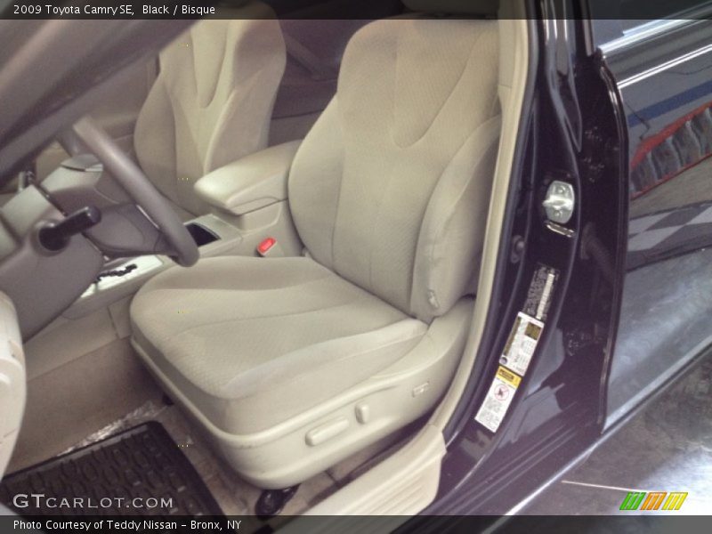 Black / Bisque 2009 Toyota Camry SE