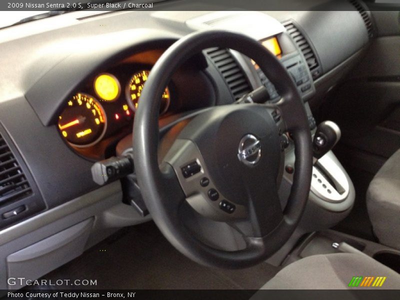 Super Black / Charcoal 2009 Nissan Sentra 2.0 S