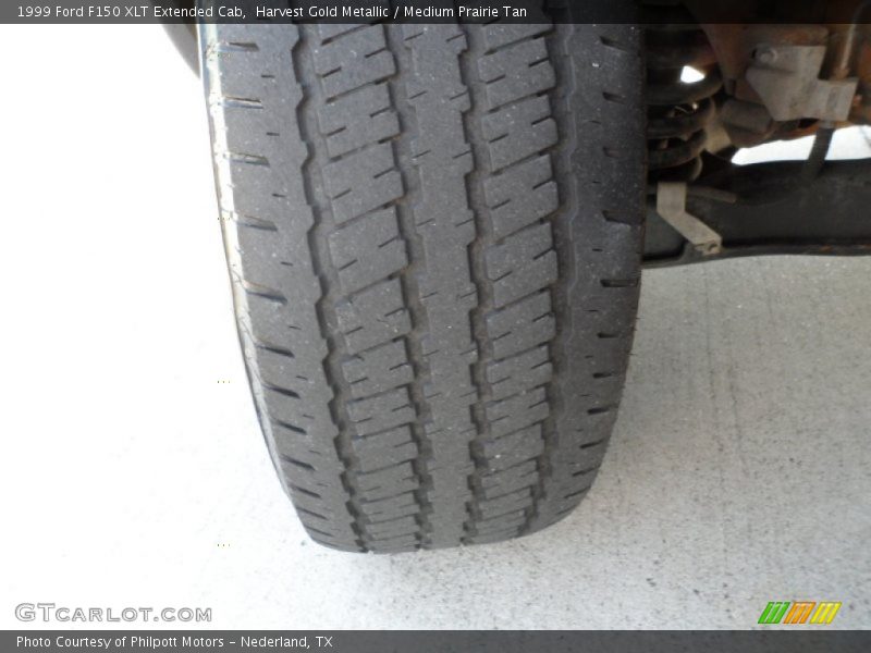 Harvest Gold Metallic / Medium Prairie Tan 1999 Ford F150 XLT Extended Cab