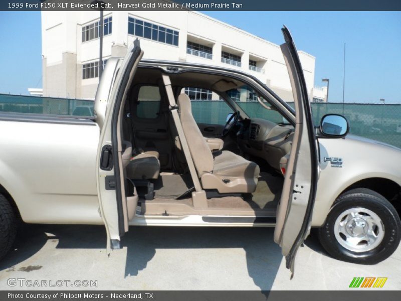 Harvest Gold Metallic / Medium Prairie Tan 1999 Ford F150 XLT Extended Cab