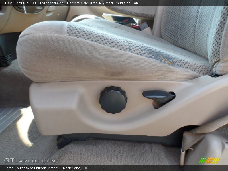 Harvest Gold Metallic / Medium Prairie Tan 1999 Ford F150 XLT Extended Cab