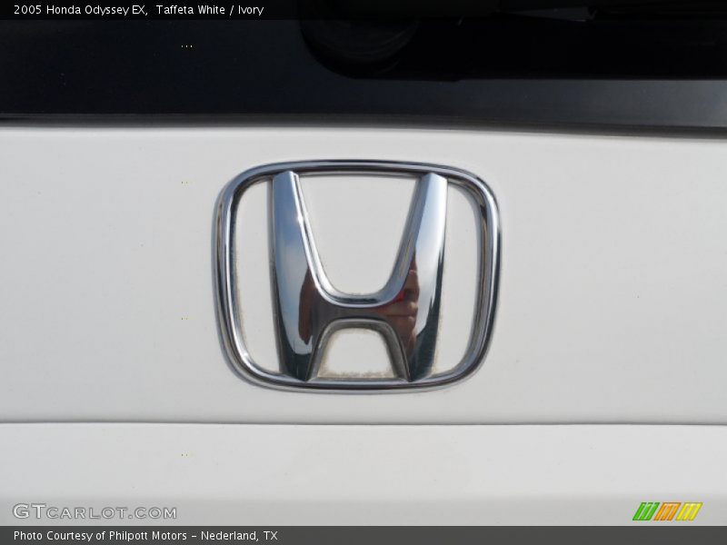 Taffeta White / Ivory 2005 Honda Odyssey EX