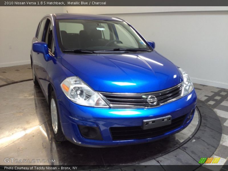 Metallic Blue / Charcoal 2010 Nissan Versa 1.8 S Hatchback