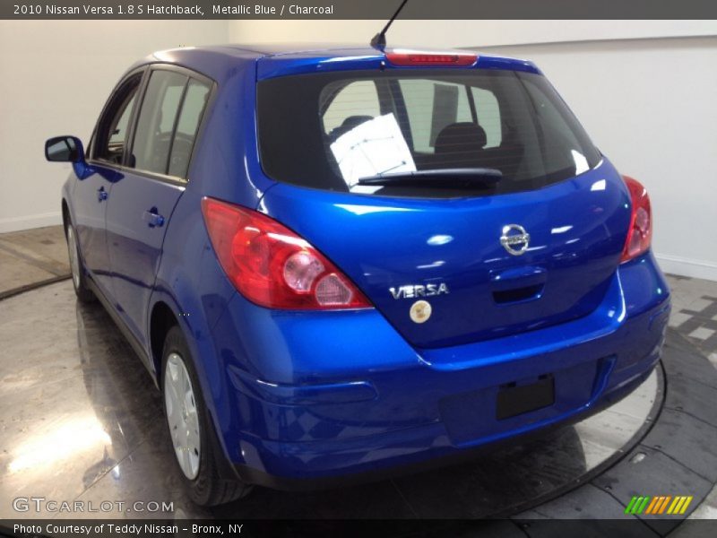 Metallic Blue / Charcoal 2010 Nissan Versa 1.8 S Hatchback