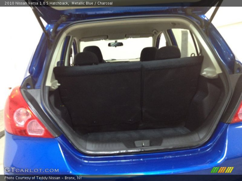 Metallic Blue / Charcoal 2010 Nissan Versa 1.8 S Hatchback