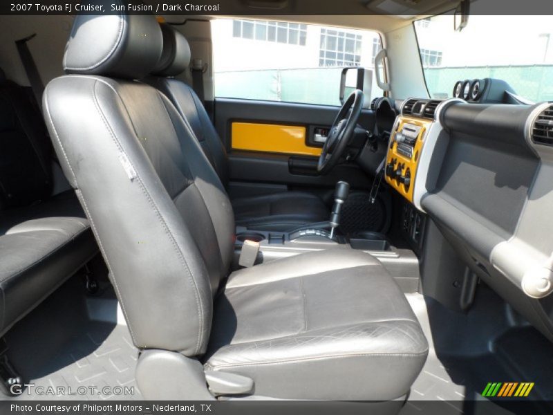 Sun Fusion / Dark Charcoal 2007 Toyota FJ Cruiser