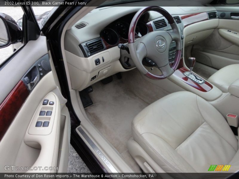 Black Garnet Pearl / Ivory 2002 Lexus ES 300