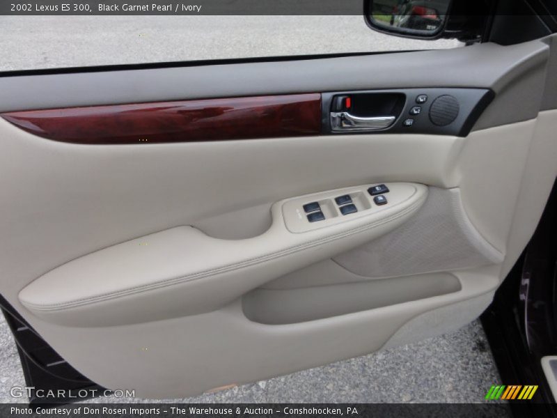 Black Garnet Pearl / Ivory 2002 Lexus ES 300