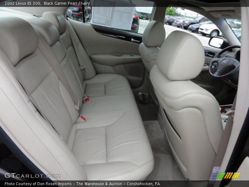 Black Garnet Pearl / Ivory 2002 Lexus ES 300