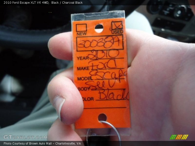 Black / Charcoal Black 2010 Ford Escape XLT V6 4WD