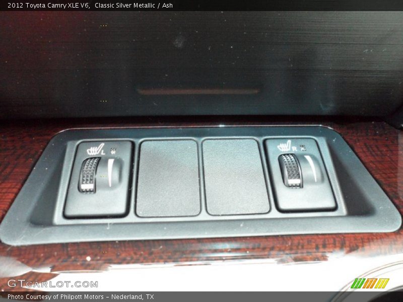Classic Silver Metallic / Ash 2012 Toyota Camry XLE V6