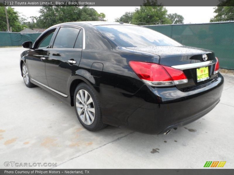 Black / Black/Bordeaux 2012 Toyota Avalon Limited
