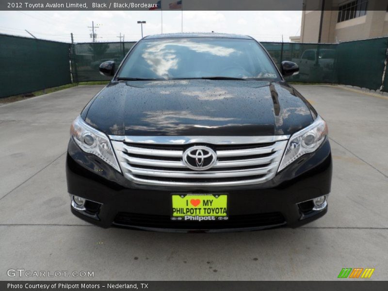 Black / Black/Bordeaux 2012 Toyota Avalon Limited