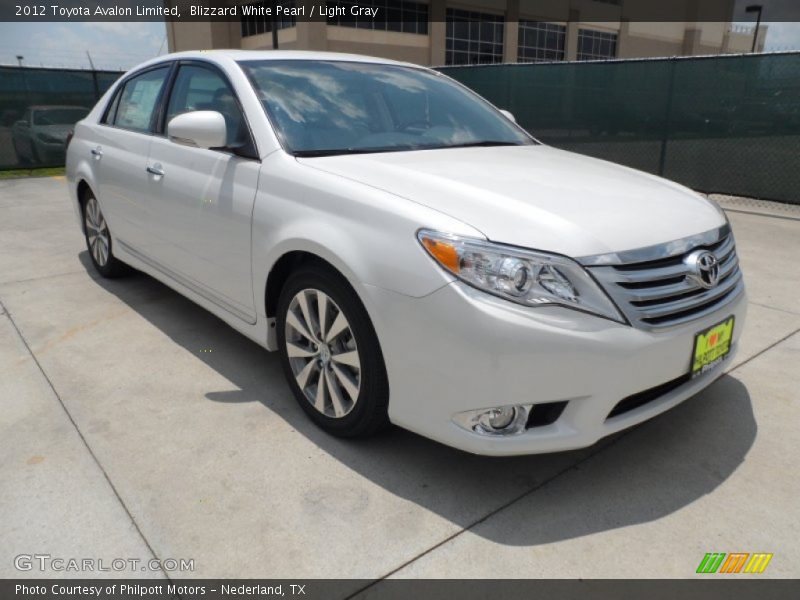 Blizzard White Pearl / Light Gray 2012 Toyota Avalon Limited