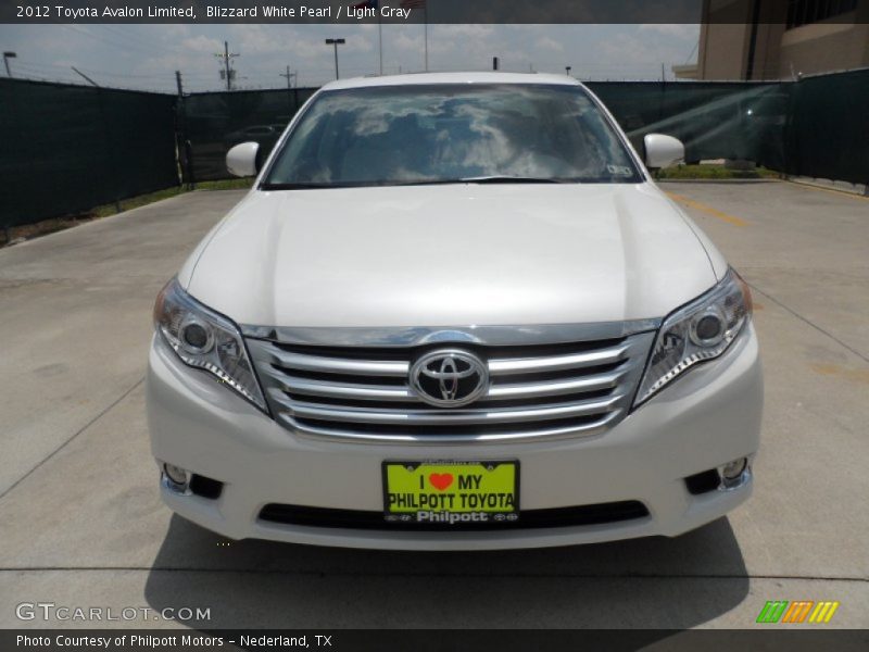 Blizzard White Pearl / Light Gray 2012 Toyota Avalon Limited