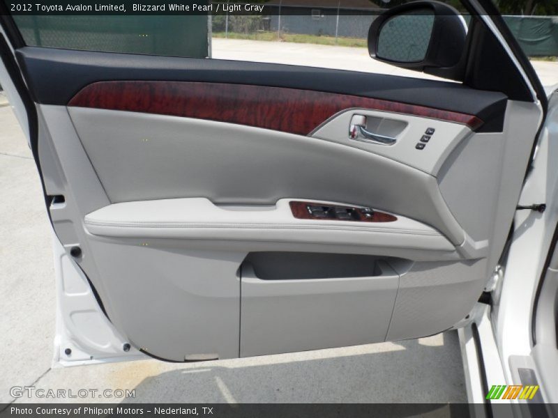 Blizzard White Pearl / Light Gray 2012 Toyota Avalon Limited