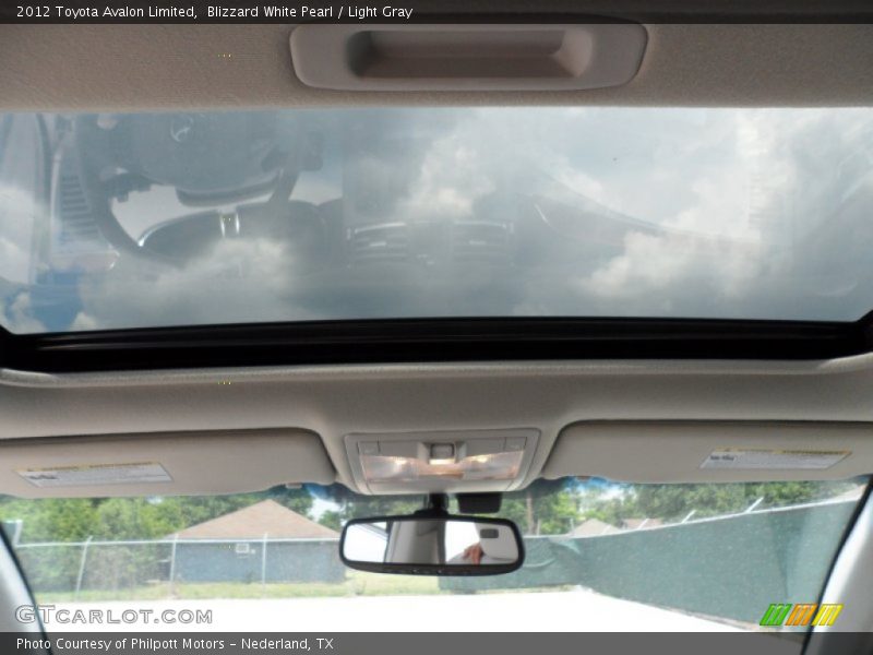 Blizzard White Pearl / Light Gray 2012 Toyota Avalon Limited