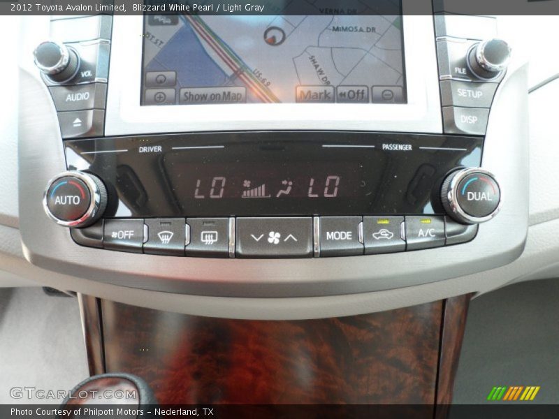 Blizzard White Pearl / Light Gray 2012 Toyota Avalon Limited