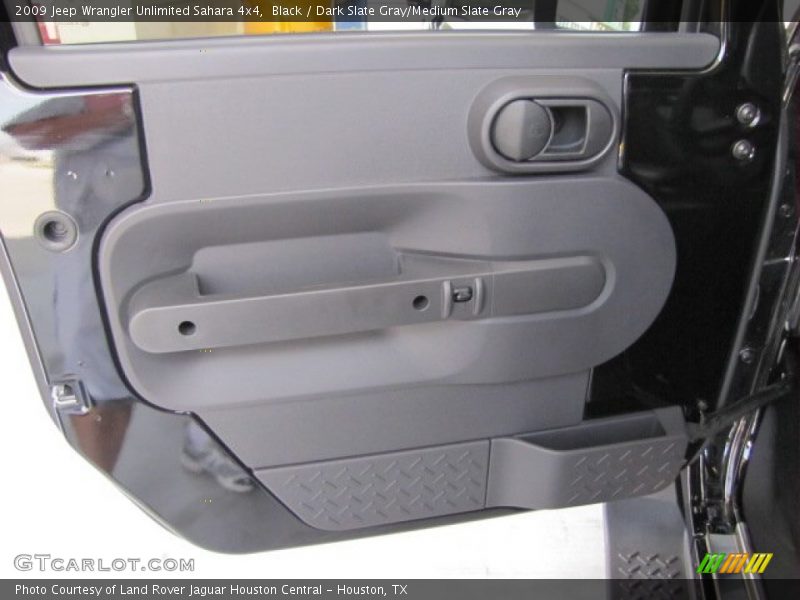 Door Panel of 2009 Wrangler Unlimited Sahara 4x4