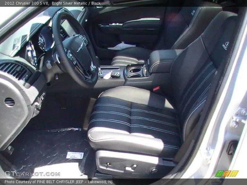  2012 300 S V8 Black Interior