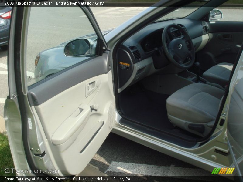 Bright Silver Metallic / Gray 2009 Kia Spectra LX Sedan