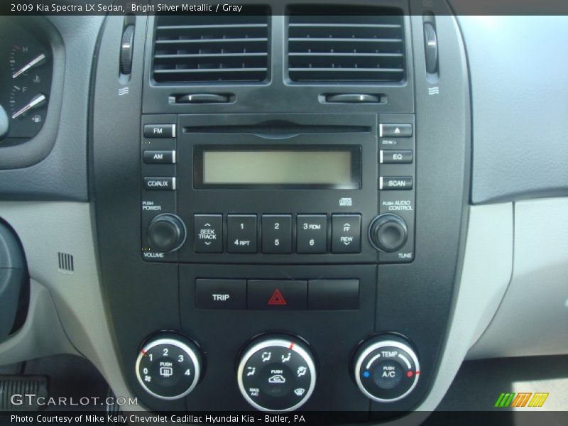 Bright Silver Metallic / Gray 2009 Kia Spectra LX Sedan