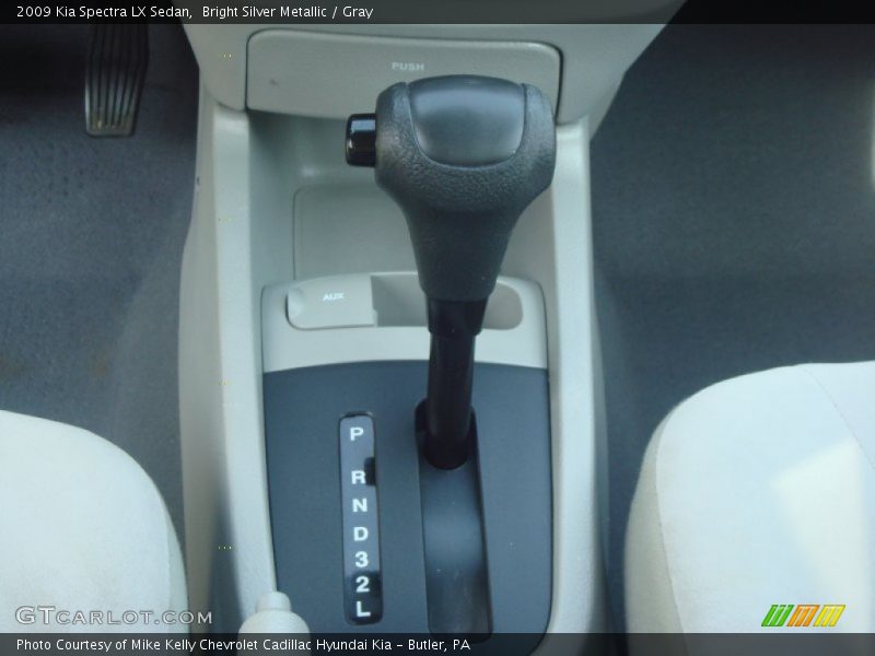 Bright Silver Metallic / Gray 2009 Kia Spectra LX Sedan