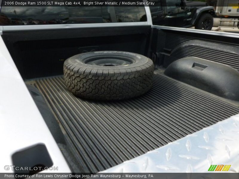 Bright Silver Metallic / Medium Slate Gray 2006 Dodge Ram 1500 SLT Mega Cab 4x4