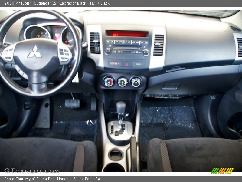 Labrador Black Pearl / Black 2010 Mitsubishi Outlander ES
