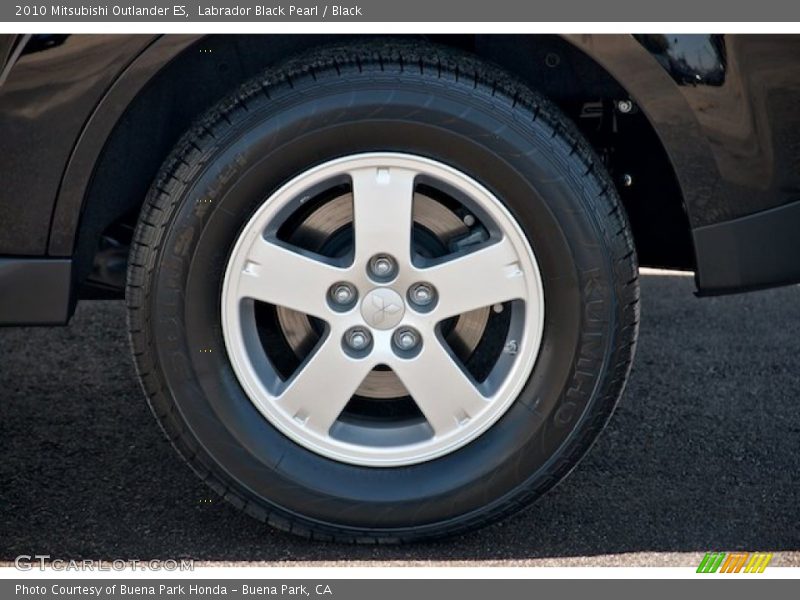 Labrador Black Pearl / Black 2010 Mitsubishi Outlander ES