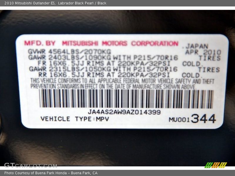 Labrador Black Pearl / Black 2010 Mitsubishi Outlander ES