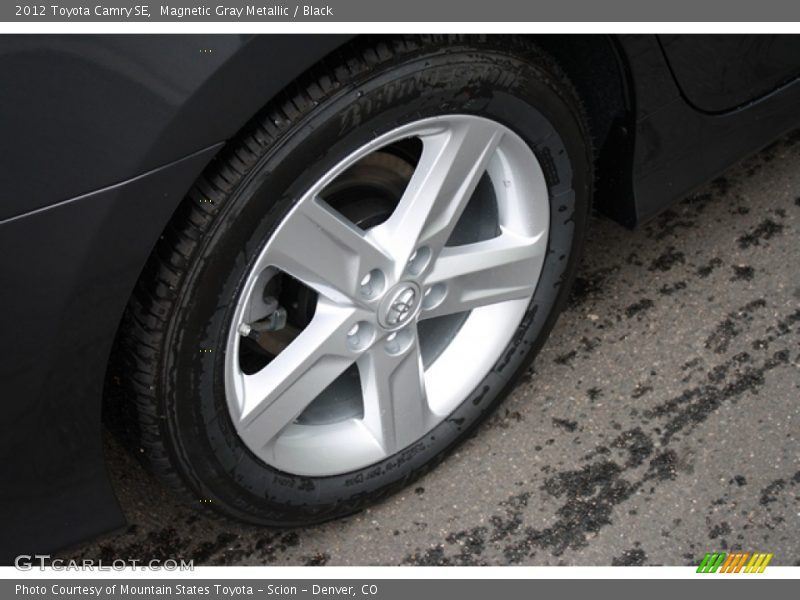 Magnetic Gray Metallic / Black 2012 Toyota Camry SE