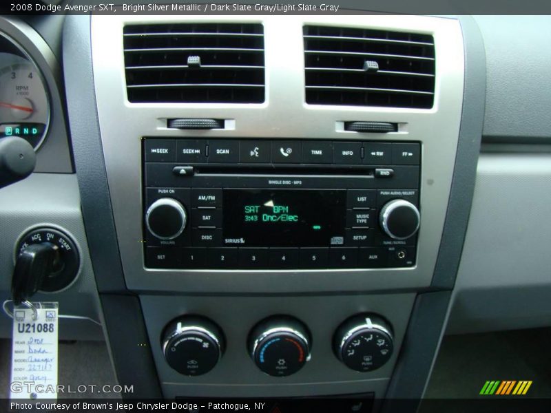 Bright Silver Metallic / Dark Slate Gray/Light Slate Gray 2008 Dodge Avenger SXT