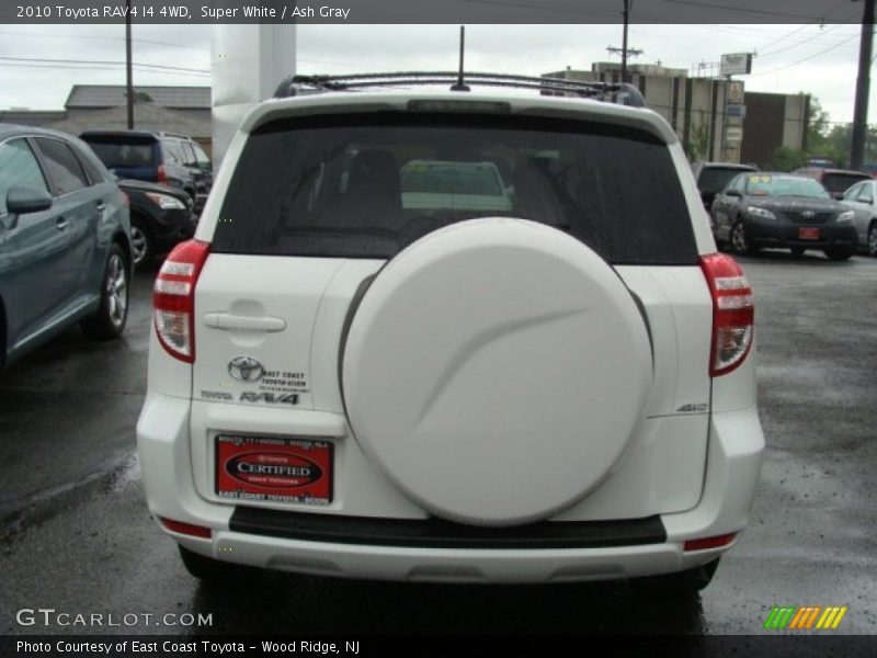 Super White / Ash Gray 2010 Toyota RAV4 I4 4WD