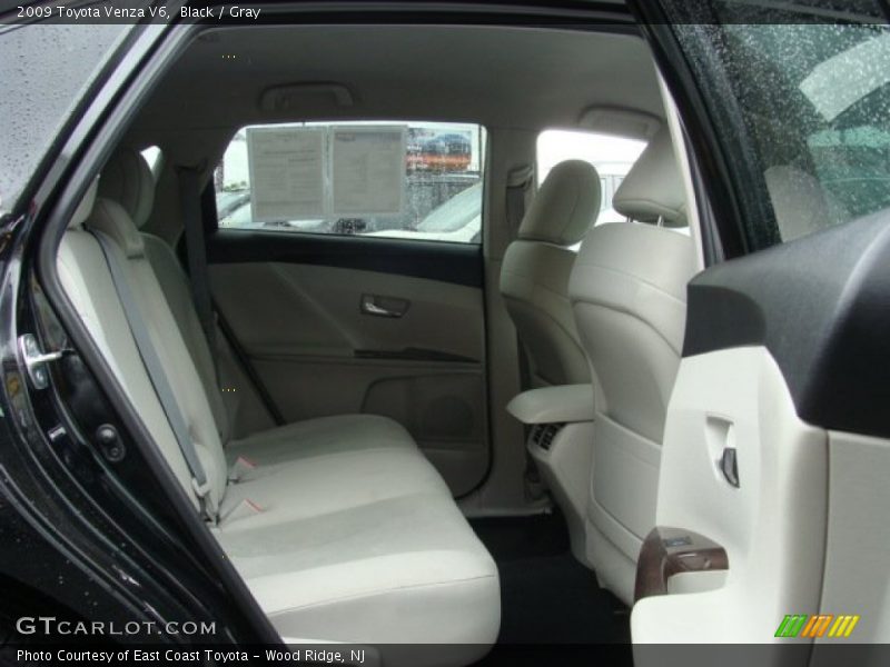 Black / Gray 2009 Toyota Venza V6