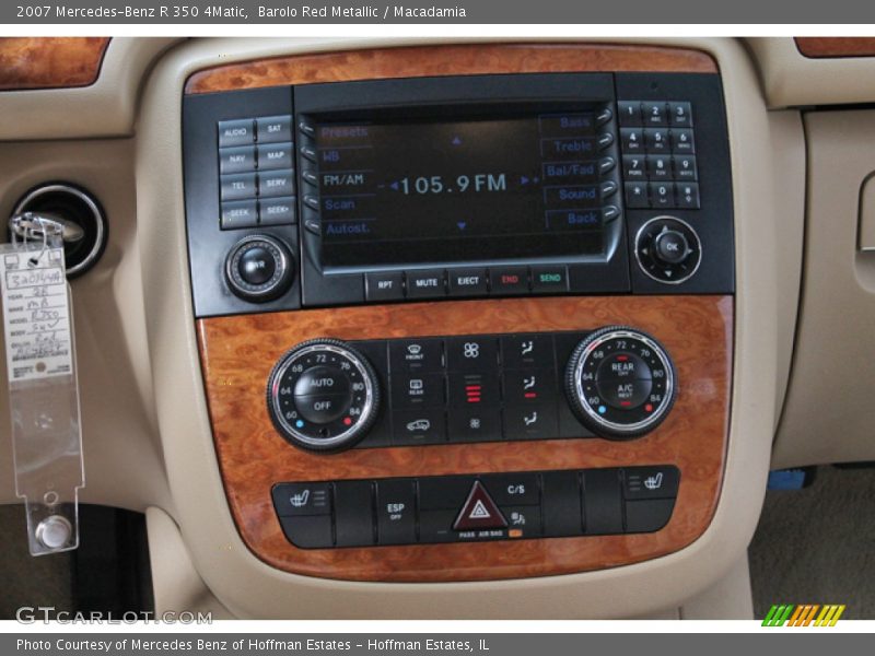 Controls of 2007 R 350 4Matic