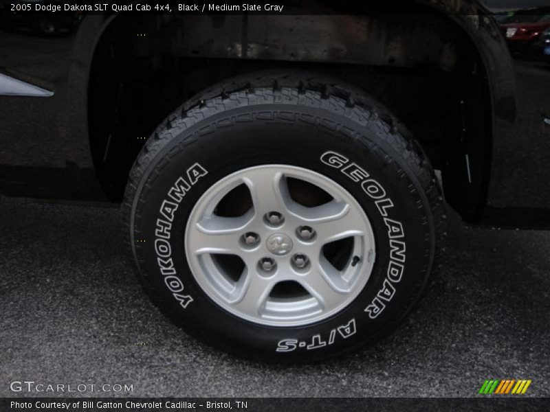 Black / Medium Slate Gray 2005 Dodge Dakota SLT Quad Cab 4x4