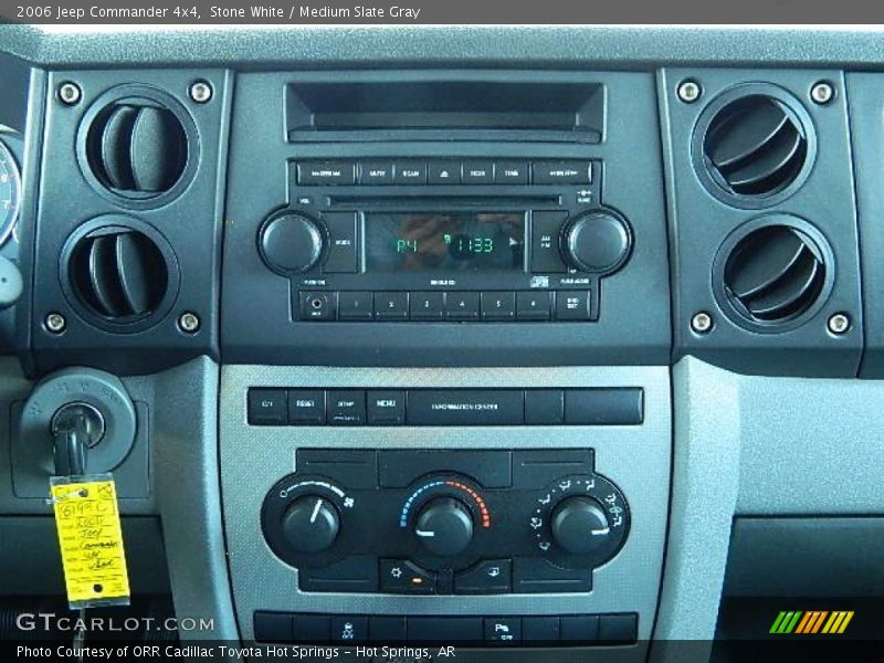 Stone White / Medium Slate Gray 2006 Jeep Commander 4x4