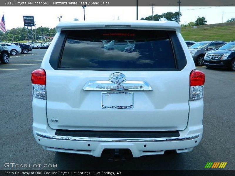 Blizzard White Pearl / Sand Beige 2011 Toyota 4Runner SR5